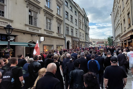 Ulicami Krakowa przeszedł III Czarny Marsz